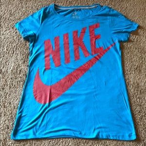 Nike Women’s Tee